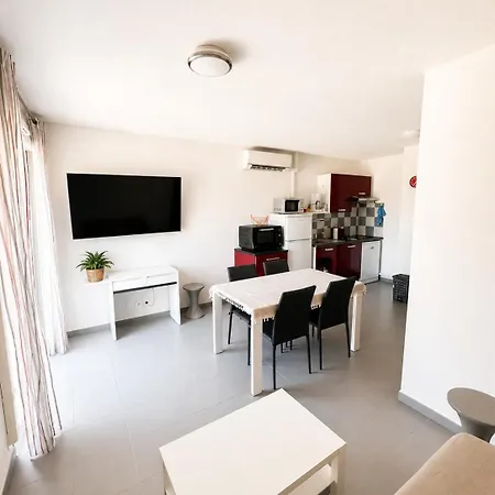 Cozy 1-bedroom With Pool & Balcony Argelès-sur-Mer